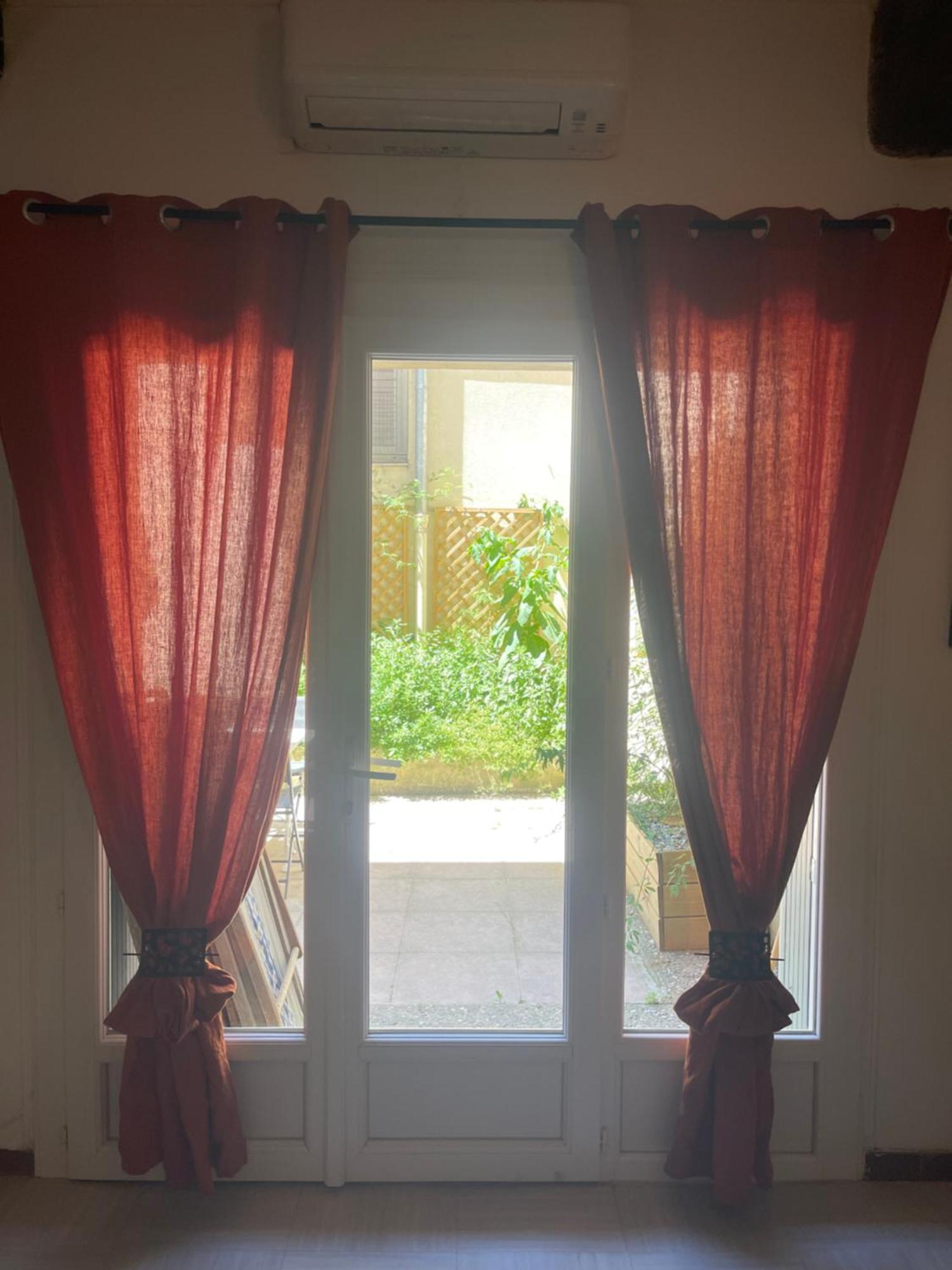 Appartement Intra Muros Avec Cour Privee Avinyon Dış mekan fotoğraf